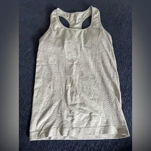 Work out top